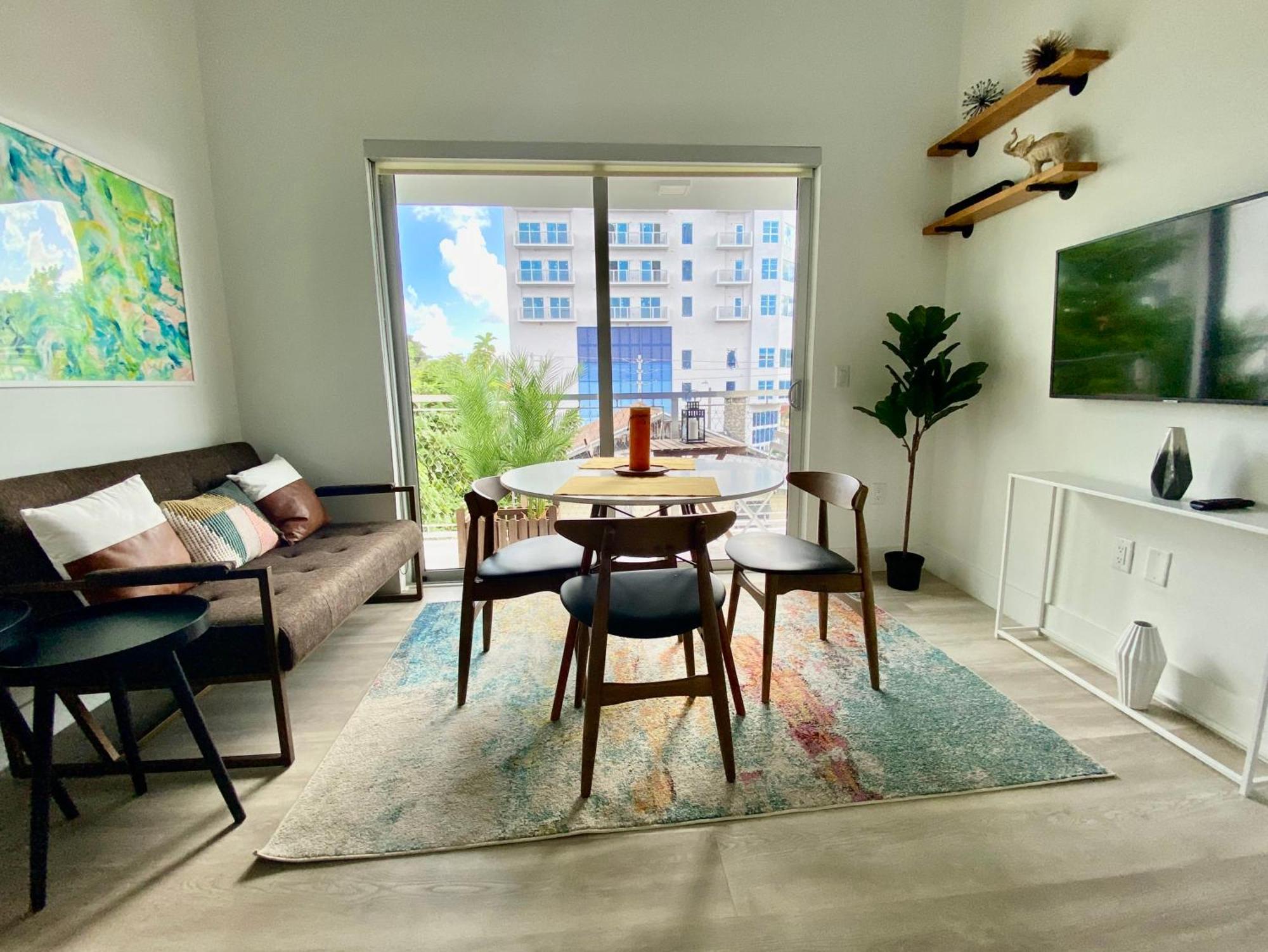 מיאמי Aerie Apartments מראה חיצוני תמונה